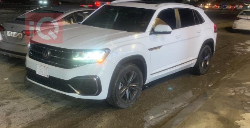 ڤۆڵکسواگن ئەتڵەس کرۆس سپۆرت